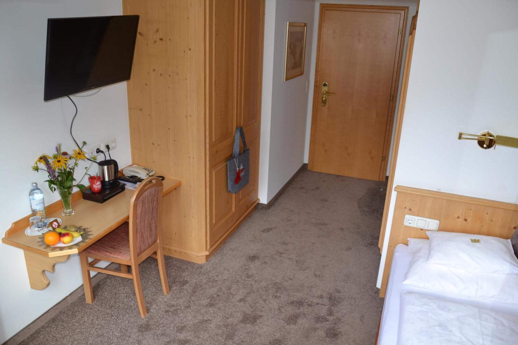 Hotel Appartement Roggal レッヒ エクステリア 写真